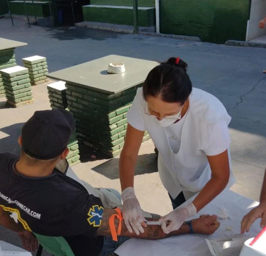 Equipe de enfermagem da Orion em atendimento